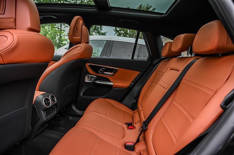 mercedes-benz GLC300 2024 - 24