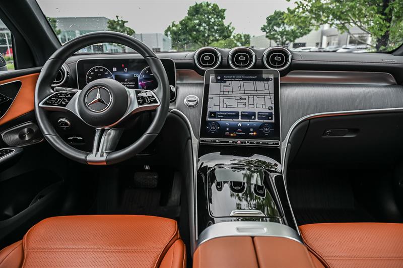 mercedes-benz GLC300 2024 - 25