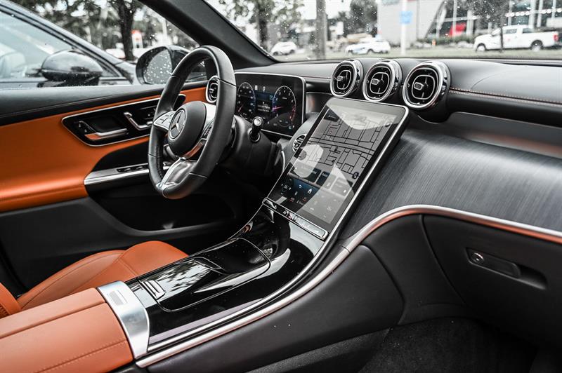 mercedes-benz GLC300 2024 - 28