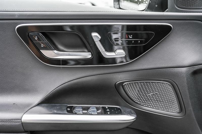 mercedes-benz C300 2025 - 18