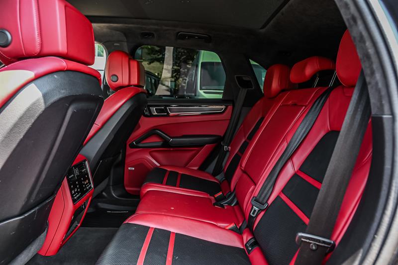 porsche Cayenne 2022 - 26