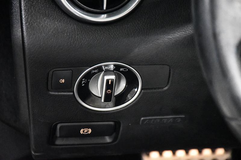 mercedes-benz SLK-Class 2013 - 18