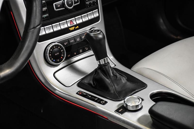 mercedes-benz SLK-Class 2013 - 28