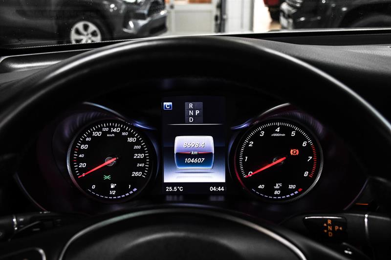 mercedes-benz GLC300 2017 - 27