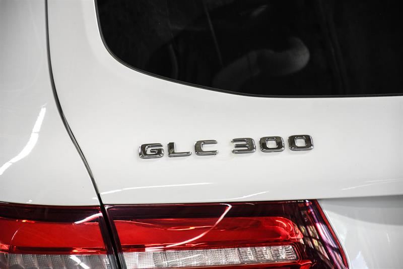 mercedes-benz GLC300 2017 - 35