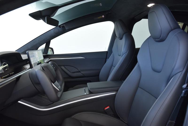 tesla Model X 2024 - 9