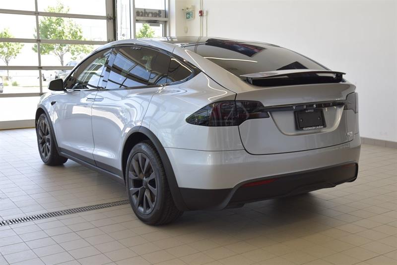 tesla Model X 2024 - 19