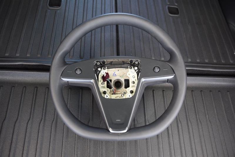 tesla Model X 2024 - 22