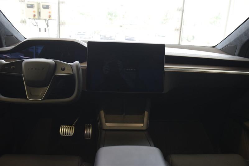 tesla Model X 2024 - 27