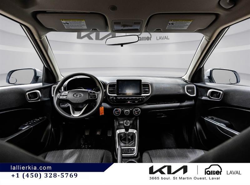 2022 Hyundai Venue - Image 14