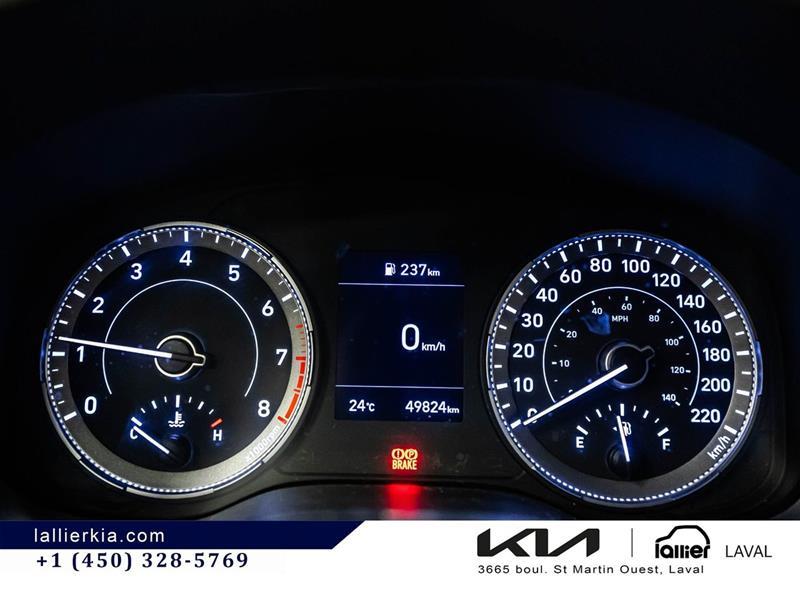 2022 Hyundai Venue - Image 22