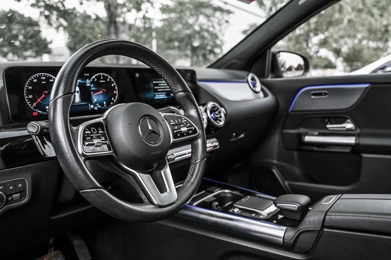 mercedes-benz GLA250 2023 - 7