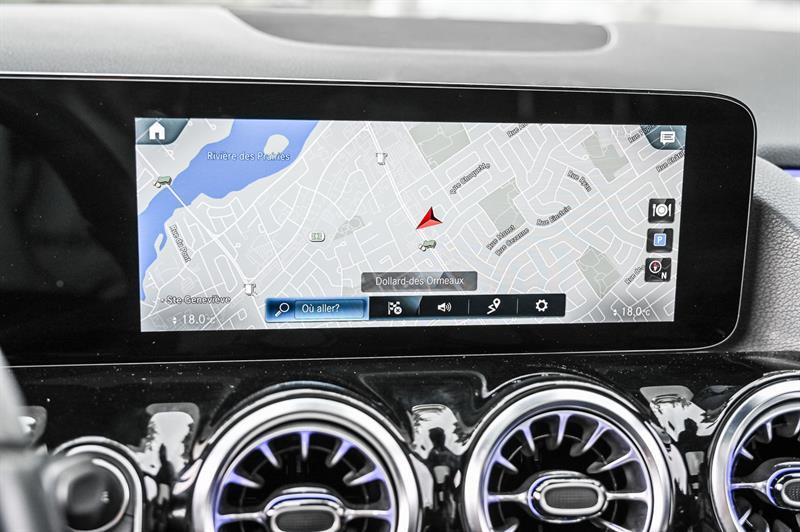 mercedes-benz GLA250 2023 - 12