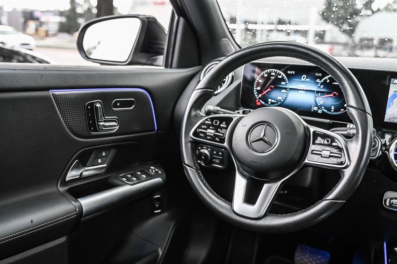 mercedes-benz GLA250 2023 - 17