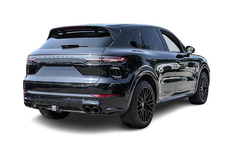 2022 Porsche Cayenne - Image 6