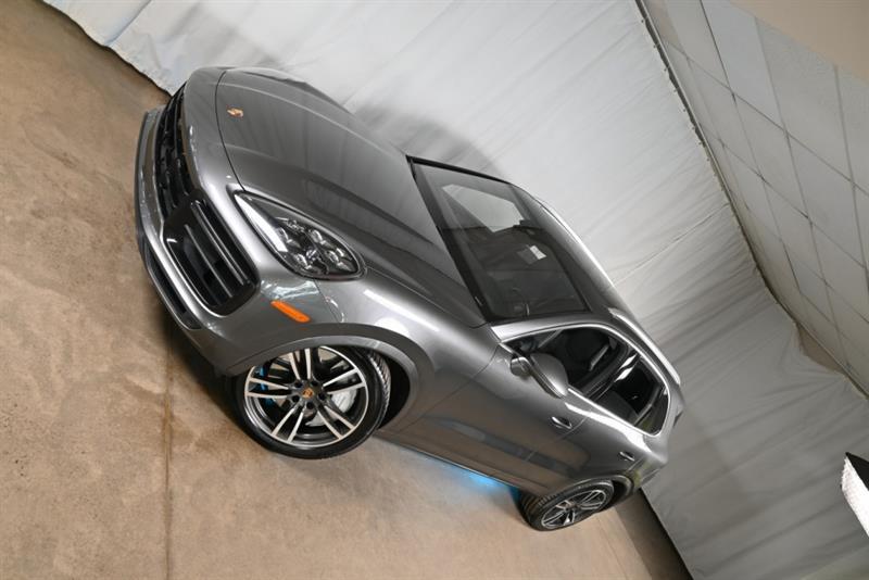 2019 Porsche Cayenne - Image 5