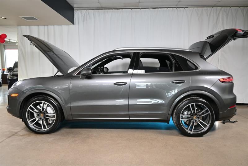 2019 Porsche Cayenne - Image 12