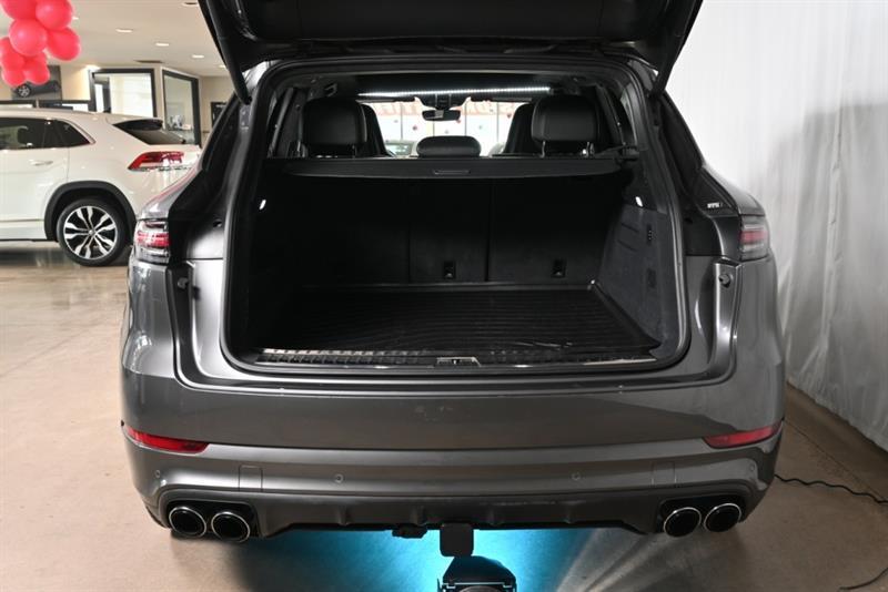2019 Porsche Cayenne - Image 15