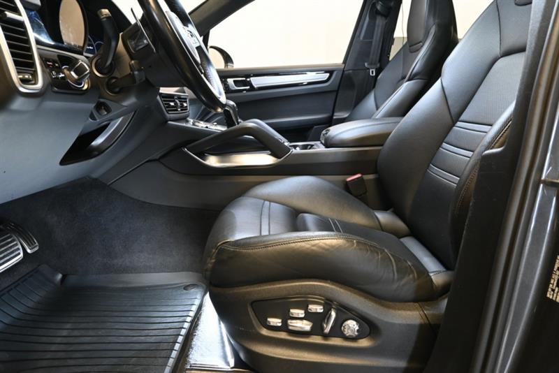 2019 Porsche Cayenne - Image 21