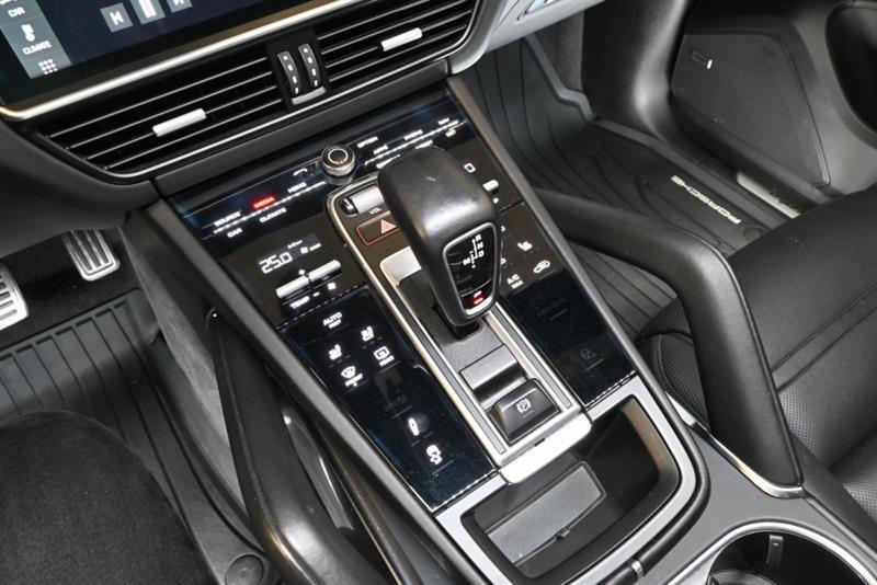 2019 Porsche Cayenne - Image 38