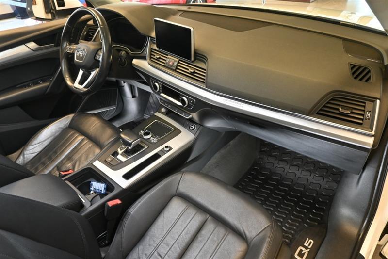 audi Q5 2018 - 36