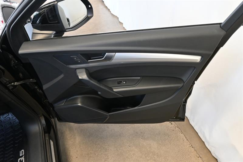 audi Q5 2022 - 36