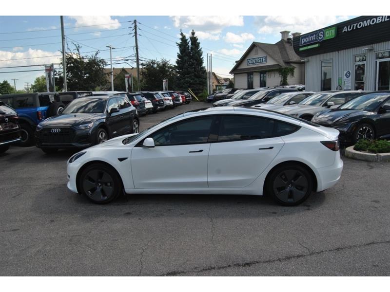 2022 Tesla Model 3 - Image 2
