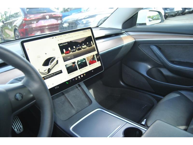 2022 Tesla Model 3 - Image 14