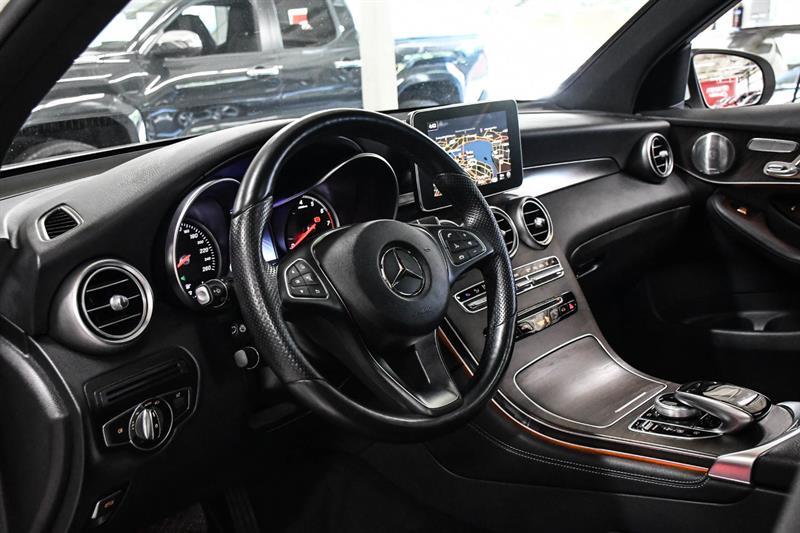 mercedes-benz GLC300 2017 - 15
