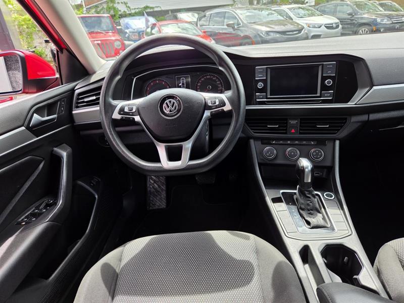 2019 Volkswagen Jetta - Image 14