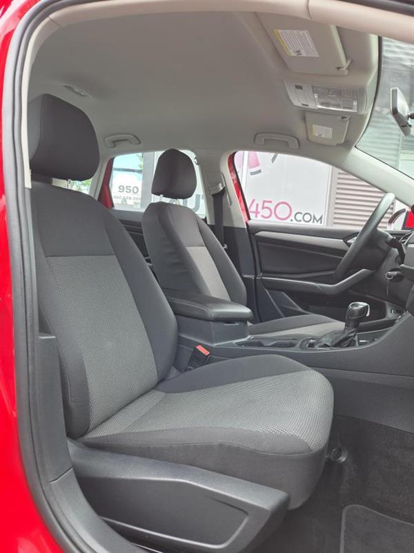 volkswagen Jetta 2019 - 11
