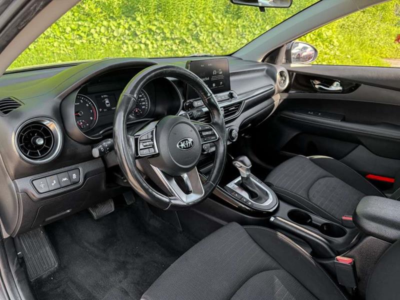 kia Forte 2021 - 24