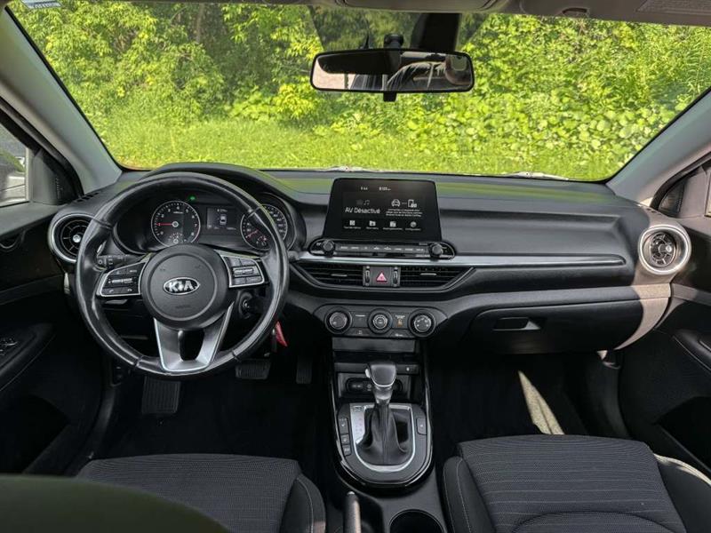 kia Forte 2021 - 26