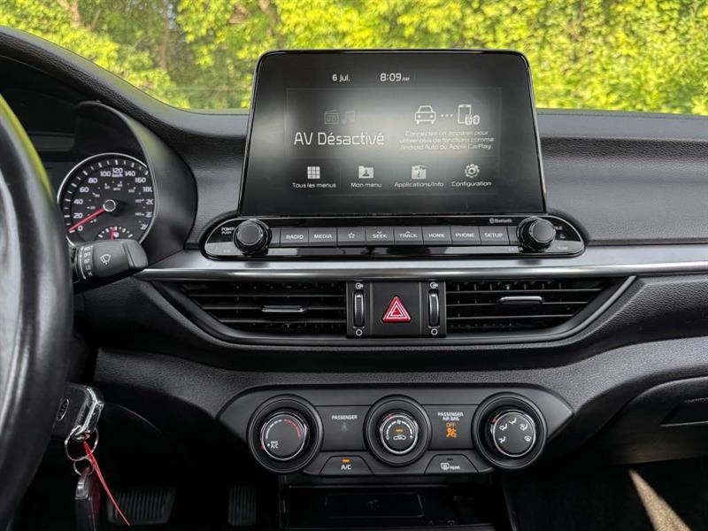 kia Forte 2021 - 28