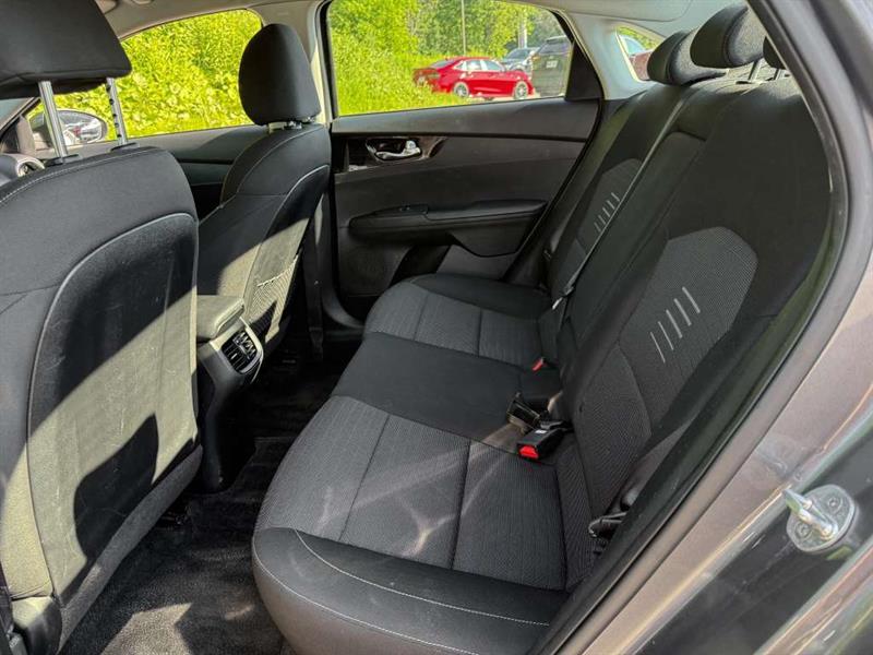kia Forte 2021 - 29