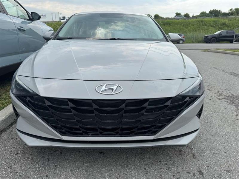 hyundai Elantra 2022 - 2