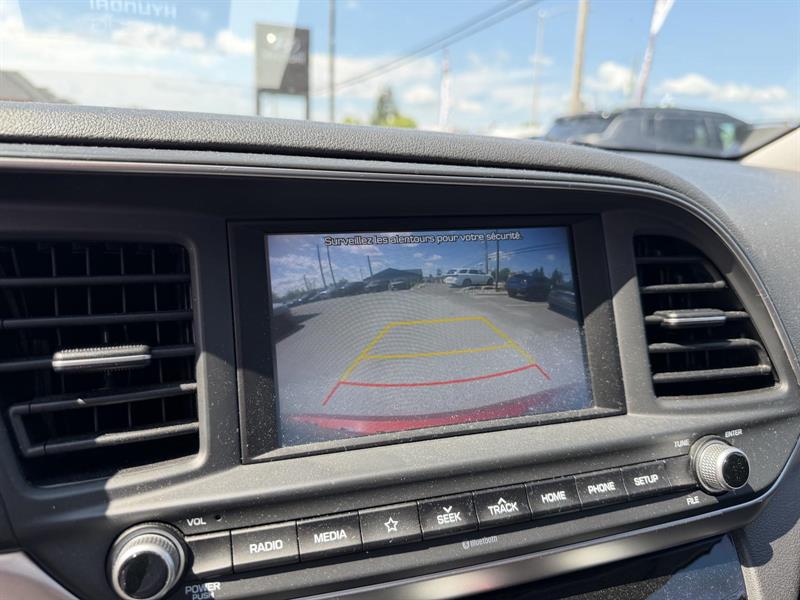 hyundai Elantra 2019 - 18