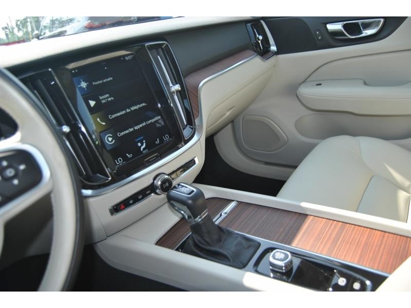 volvo V60 2022 - 16