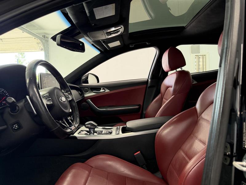 kia Stinger 2019 - 9