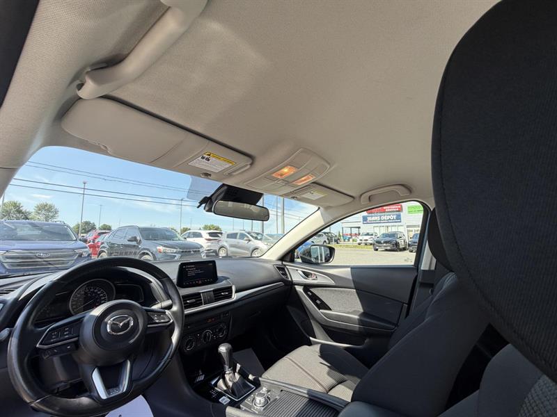 mazda Mazda3 2018 - 15