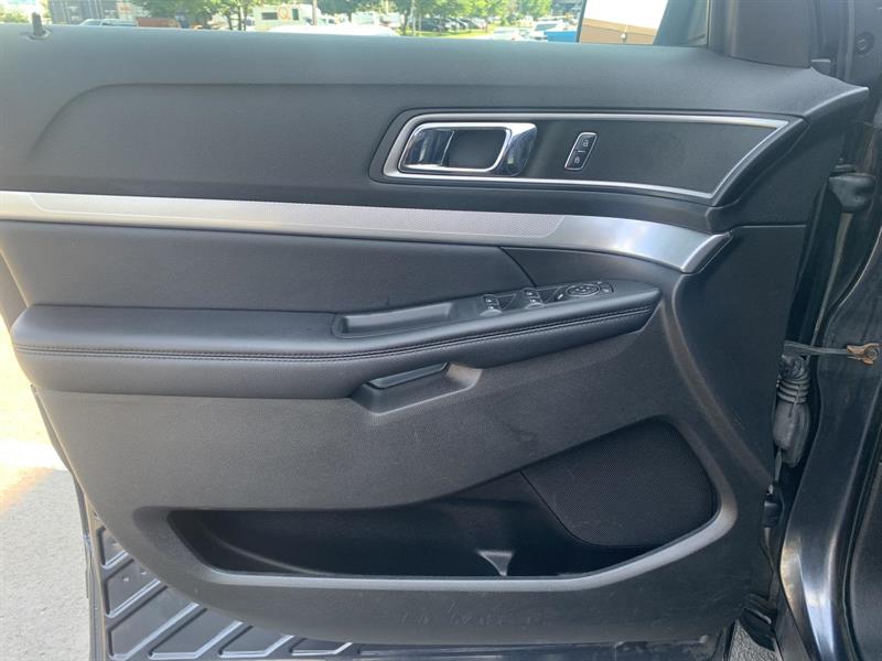 ford Explorer 2017 - 12