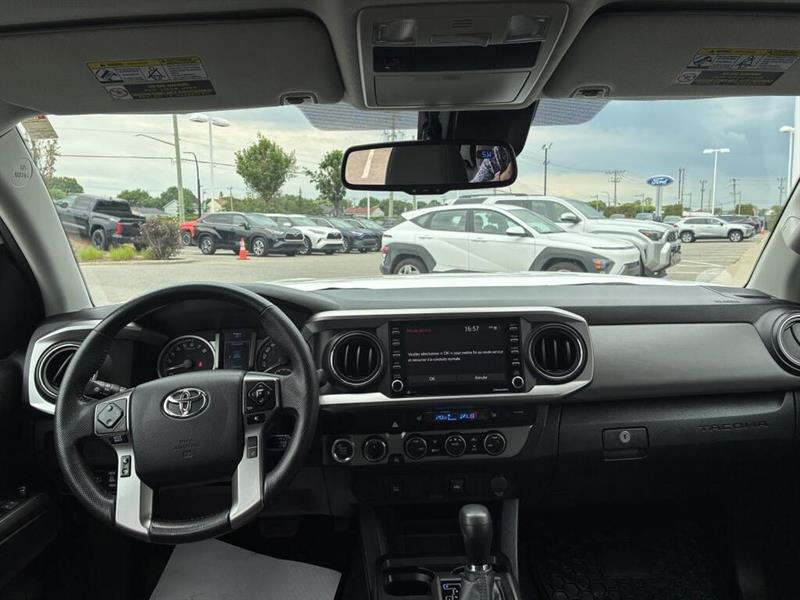 toyota Tacoma 2023 - 16