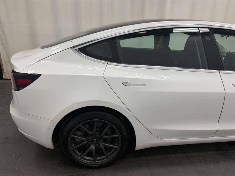 tesla Model 3 2019 - 11