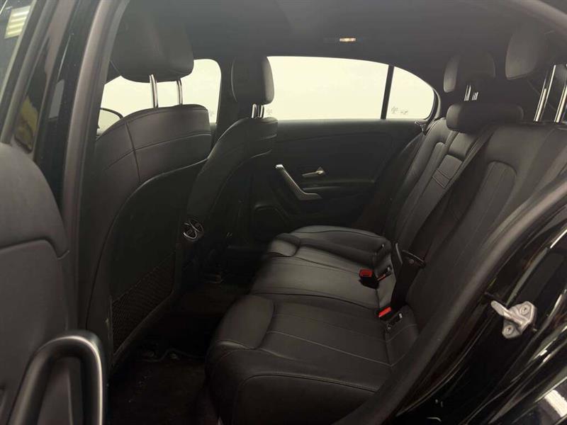 mercedes-benz A220 2019 - 31