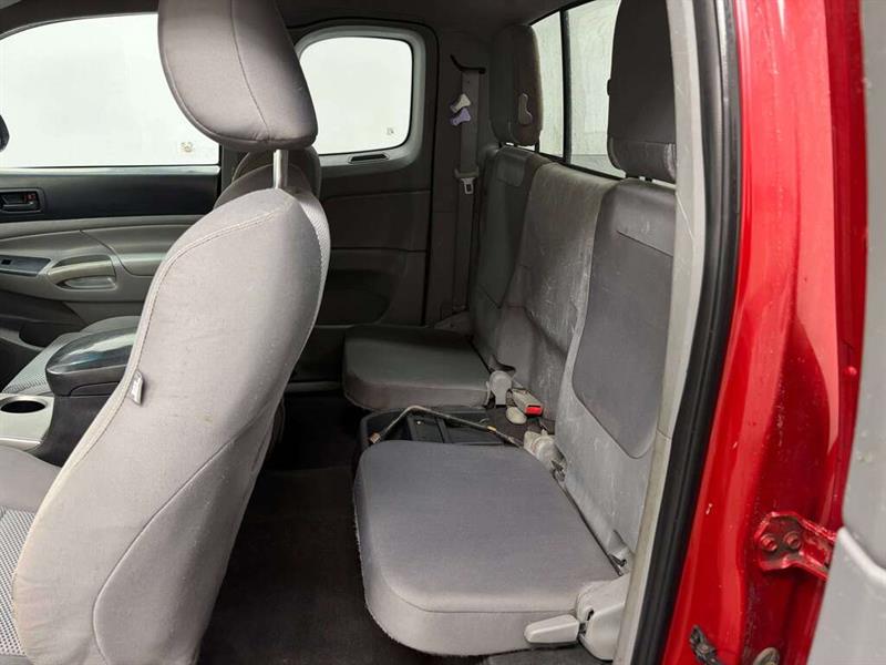 toyota Tacoma 2015 - 23