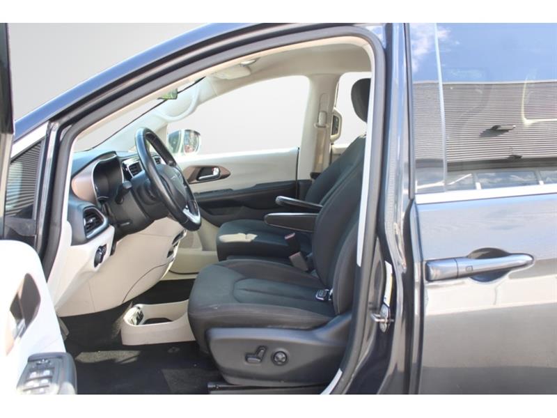 chrysler Pacifica 2019 - 9