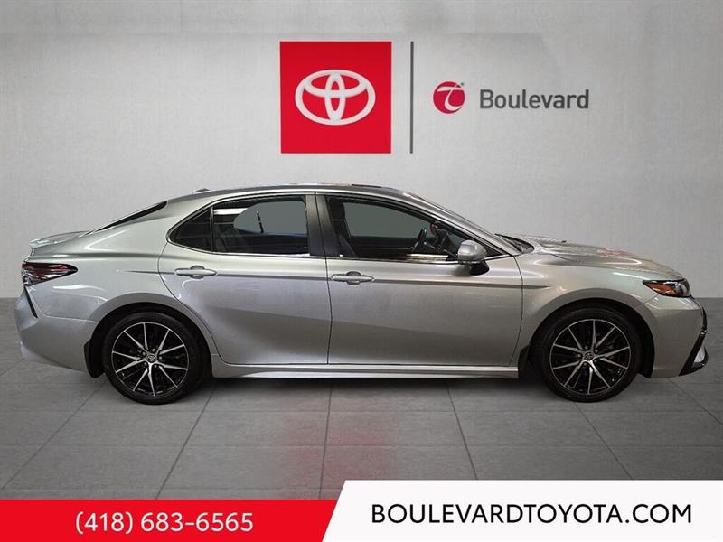 toyota Camry 2023 - 3