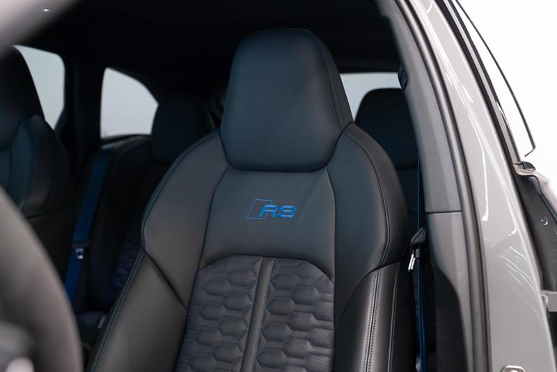 audi RS 6 Avant 2025 - 16