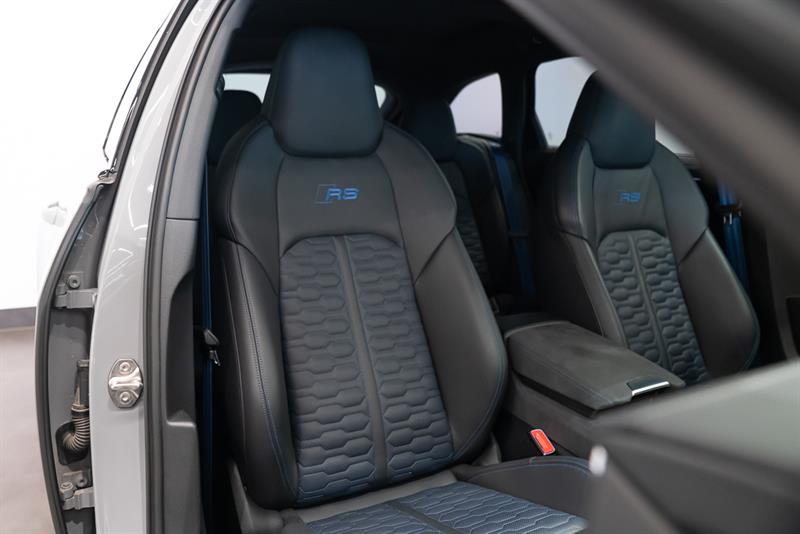 audi RS 6 Avant 2025 - 18