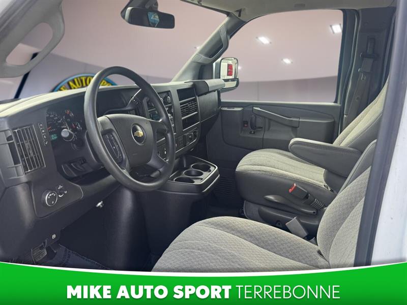 chevrolet Express Passenger 2019 - 11